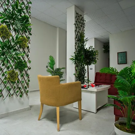 Hotel Clovers Thermal &